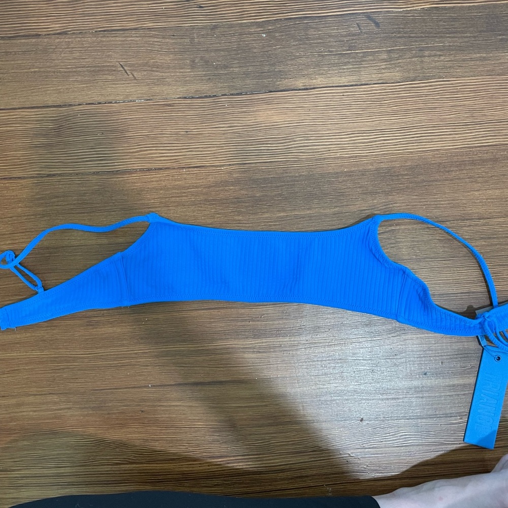 NWT Triangl swimsuit top